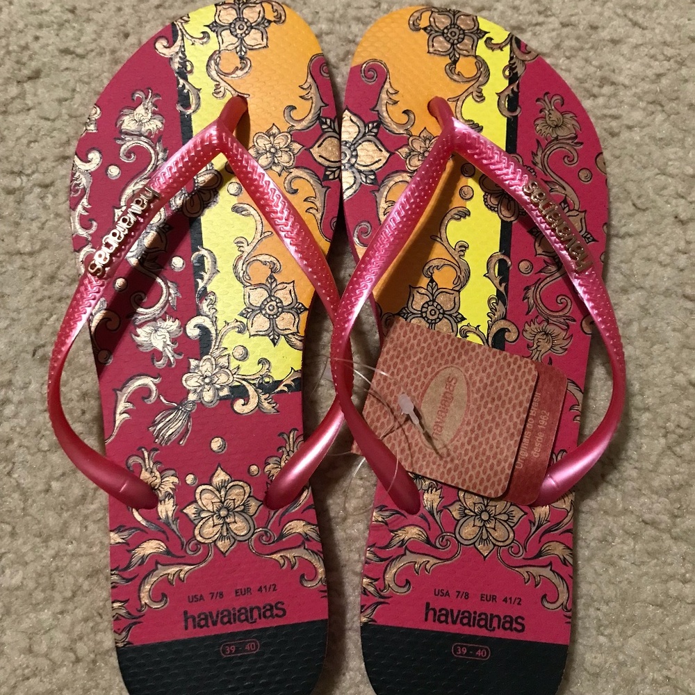 Havianas Floral Flip Flops  (Women's)